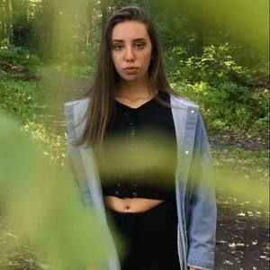 Meet your Posher, Amelia